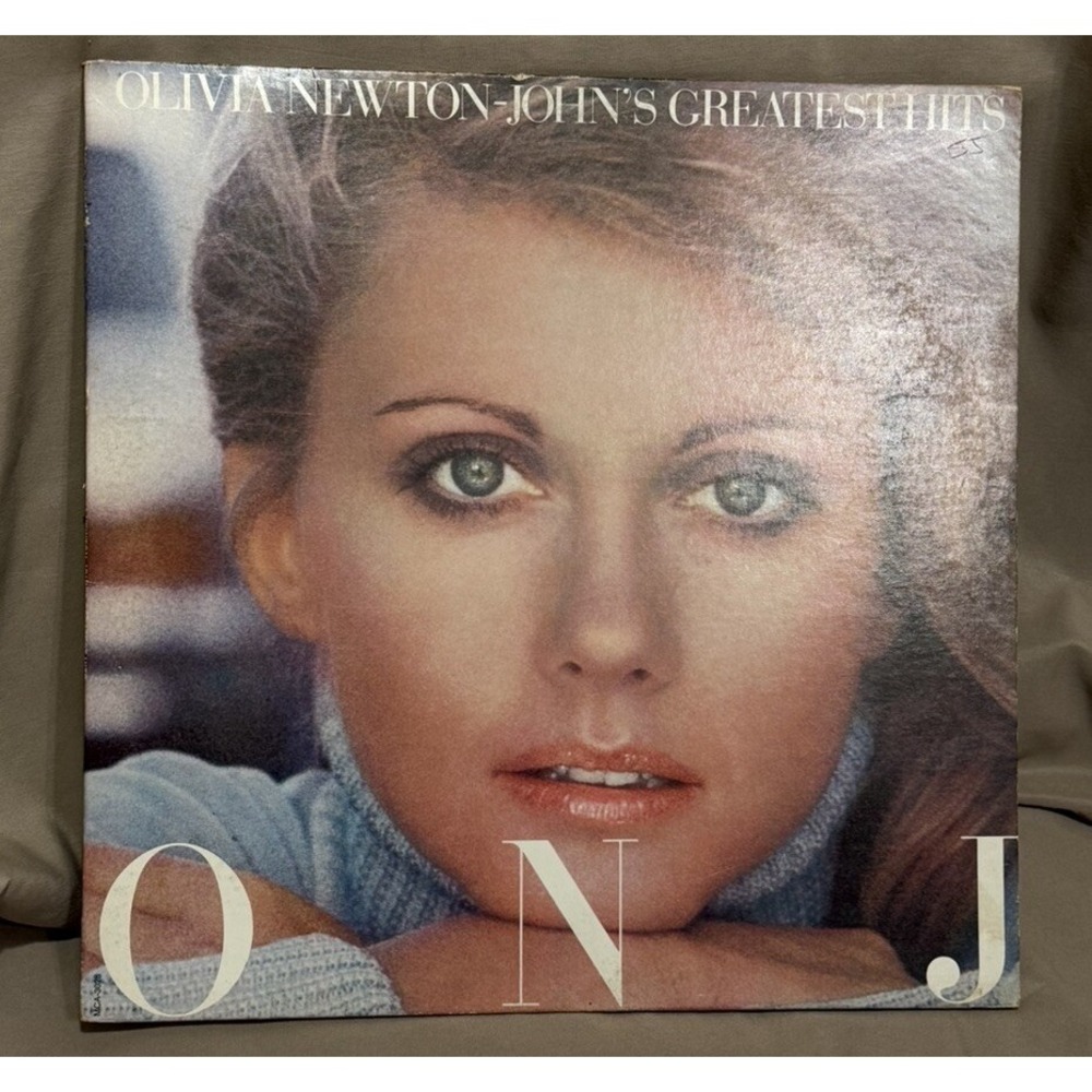 OLIVIA NEWTON JOHN'S GREATEST HITS MCA RECORDS